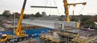 Surrey Canal Road bridge installation (October 2011)